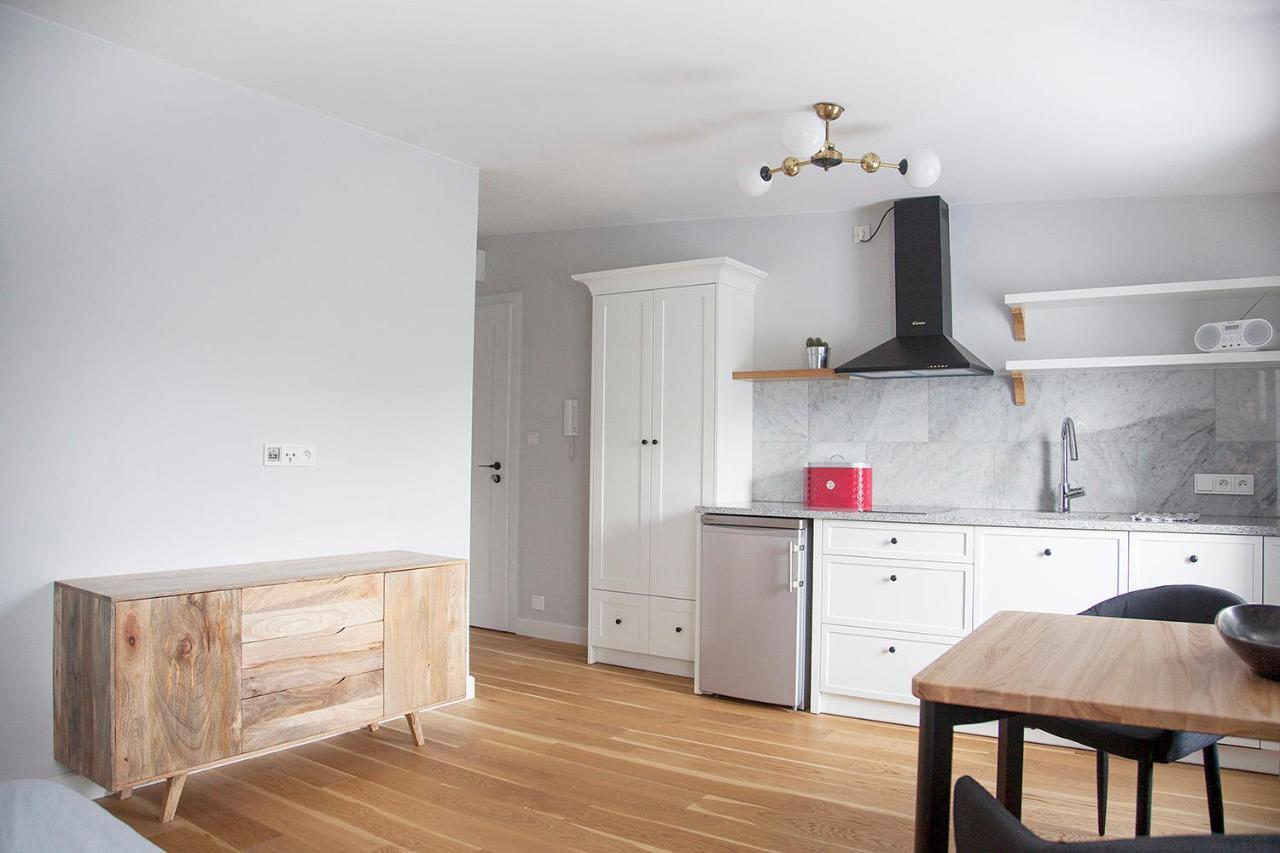 Stare Bielany Apartments Варшава Экстерьер фото
